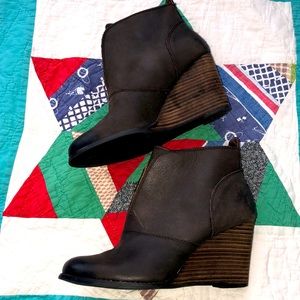 Lucky Brand Leather wedges Size 9.5